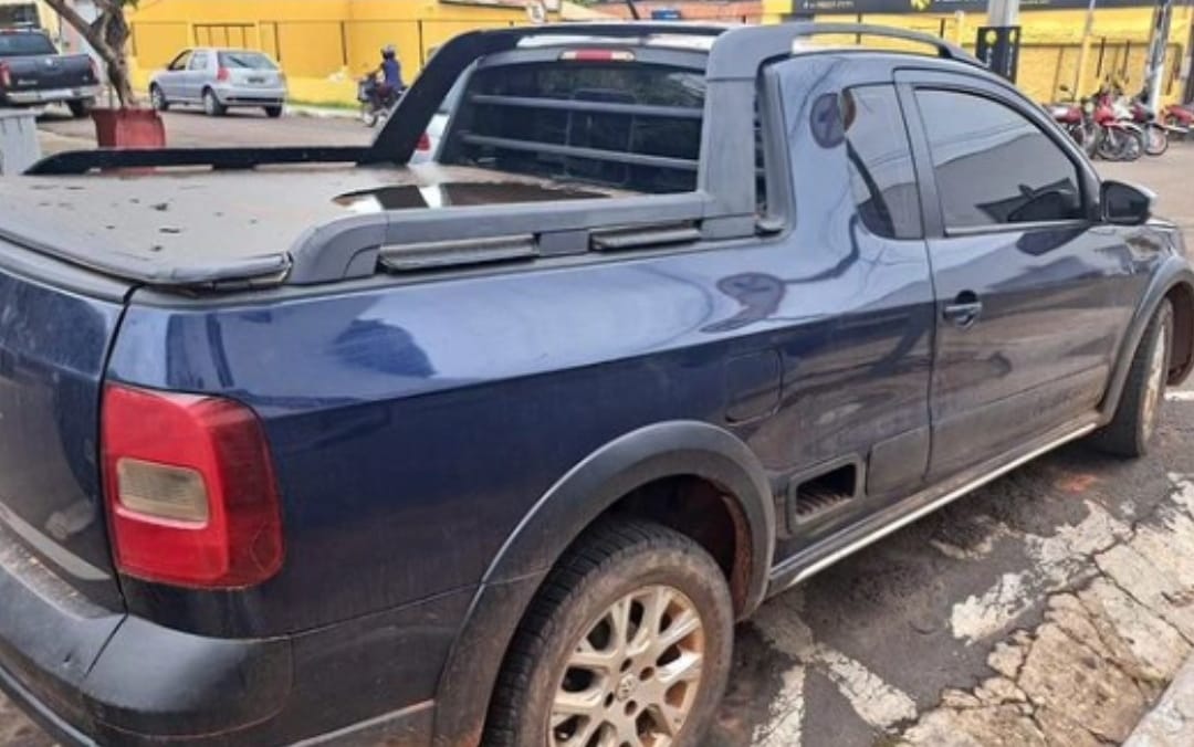 Carro do suspeito do desaparecimento de Patrícia Almeida