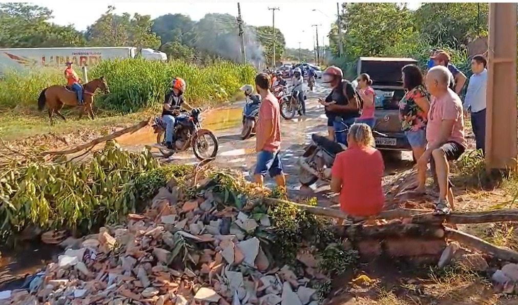 Quarta-feira (07) marcada por manifestações da comunidade contra a prefeitura em Imperatriz