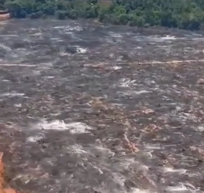 Incêndio de grandes proporções ameaça destruir comunidade rural no sul do Maranhão