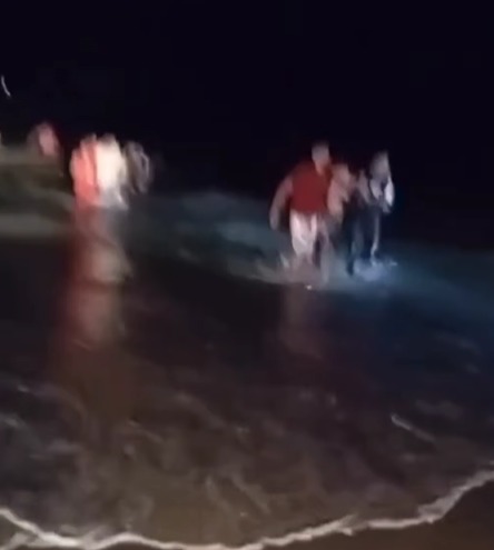 Embarcação com 11 colombianos afunda na costa maranhense; dois bebês estão entre as vítimas resgatadas